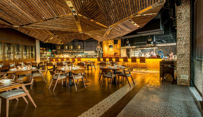 Classy surrounds for street food