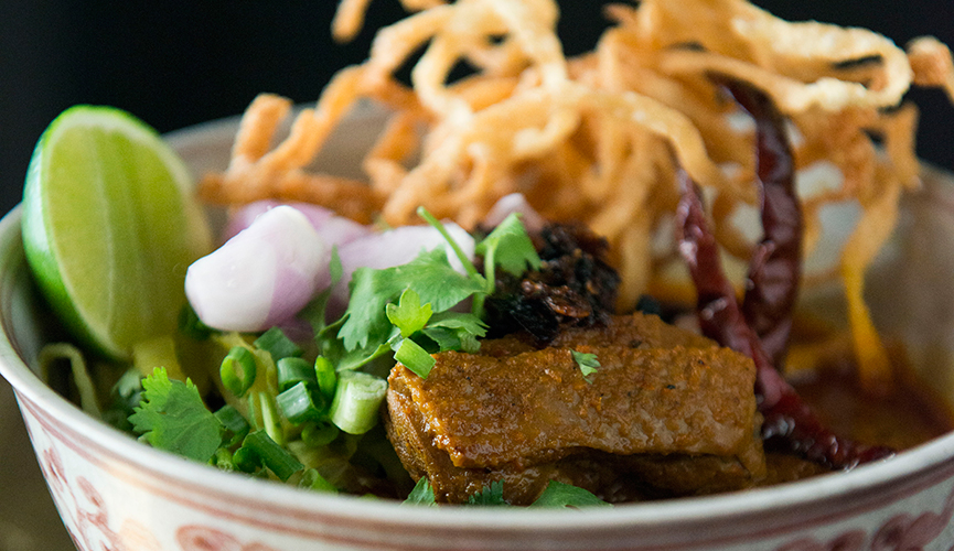 Long Chim Kao Soi