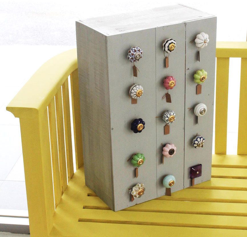 Flower Girl also sells a selection of gorgeous little door handles. We fell in love with these too.