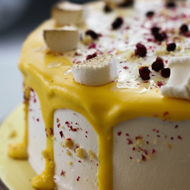 Alternative cake flavours like Salted Egg Earl Grey. Image from Instagram @dappercoffee