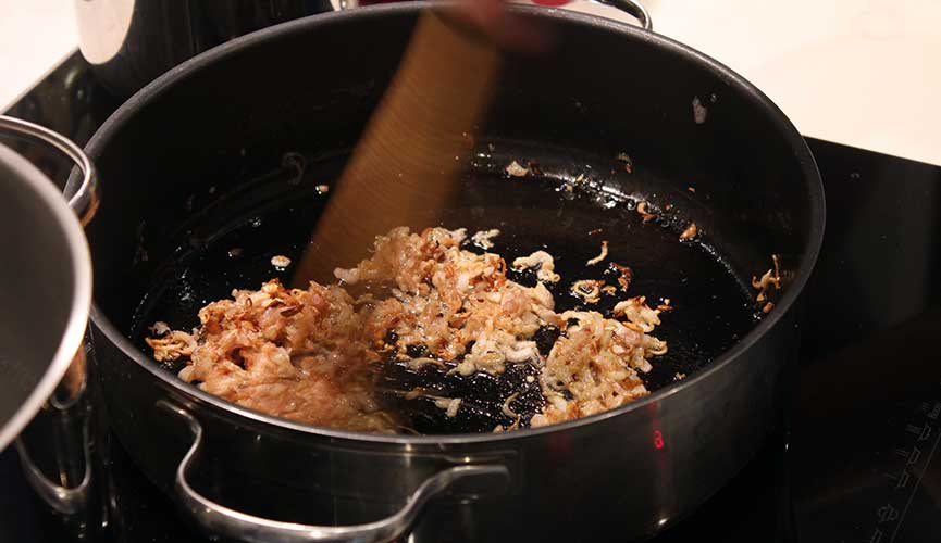 Frying Shallots for Chicken Rice