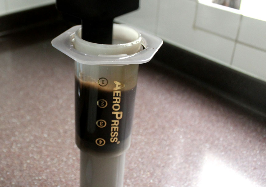 Homebrewing with Aeropress Stirring