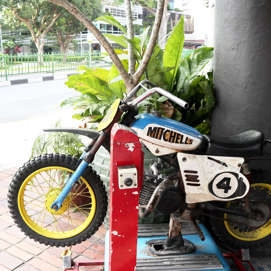 Joo-Chiat-Rabbit-Carrot-Gun2